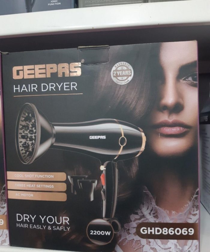 سشوار جیپاس مدل GHD86069 ظرفیت ۲۲۰۰ وات با سری فر کننده و باد سرد - تصویر 2